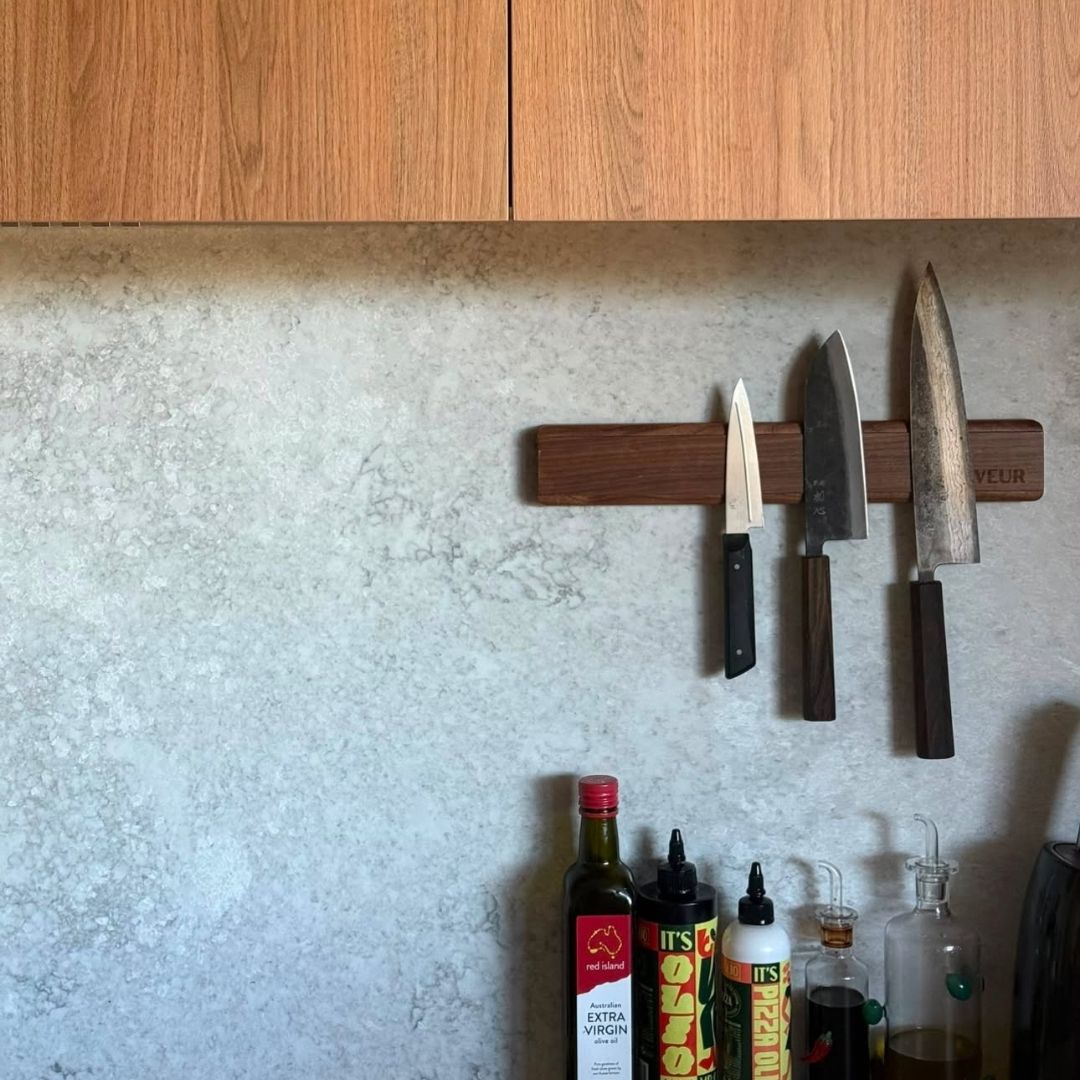 VEUR Black Walnut Magnetic Knife Holder